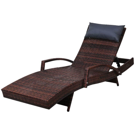 Adjustable Wicker Beach Chair Armrest Brown