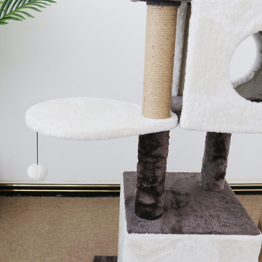 141cm Dual Cat Scratching Tree: The Ultimate Play Zone