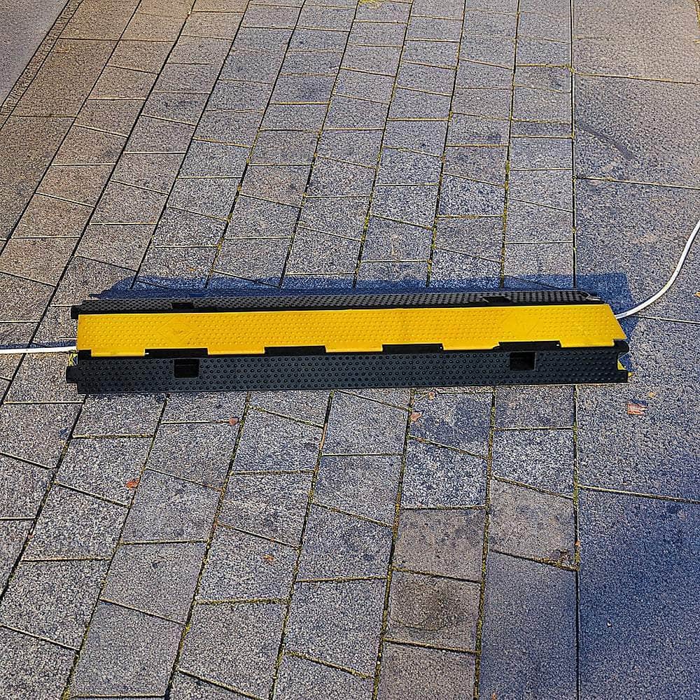 3Pcs 2-Cable Rubber Electrical Wire Cover Heavy Duty Protector