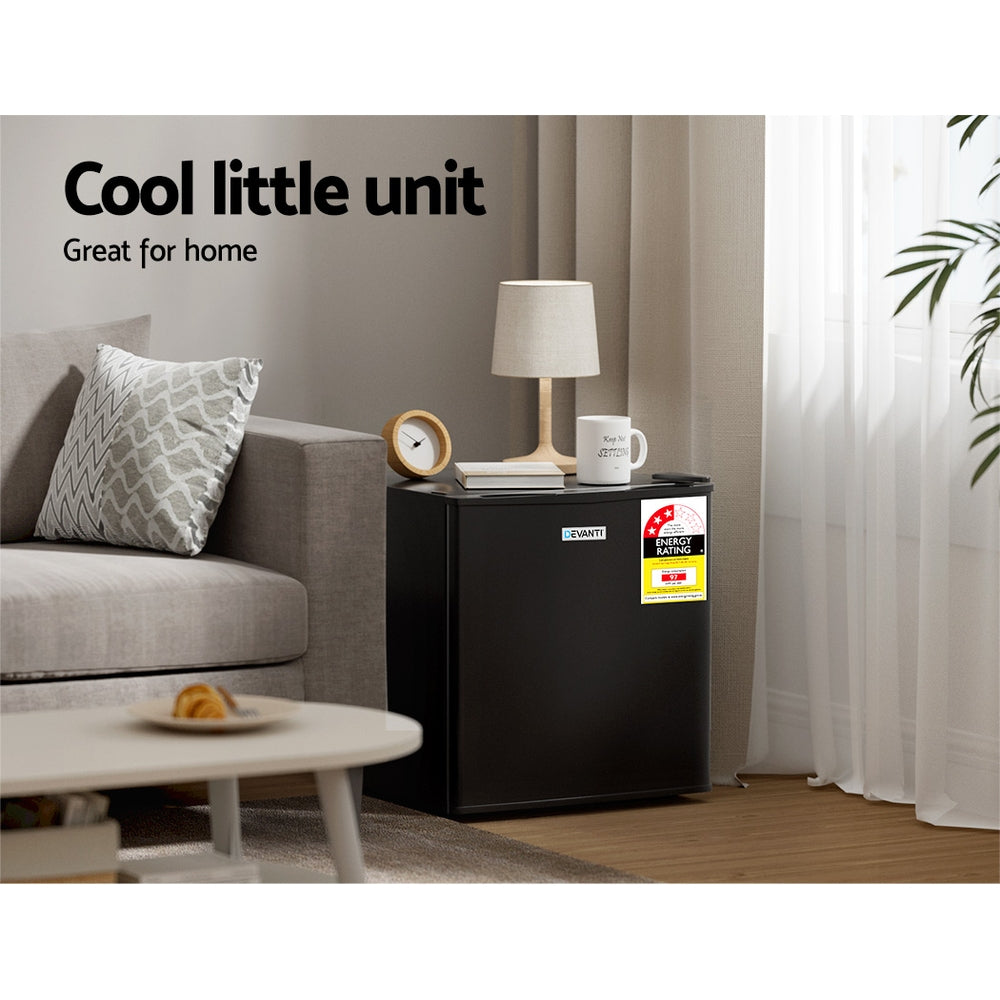 48L Black Mini Bar Fridge – Compact & Energy Efficient