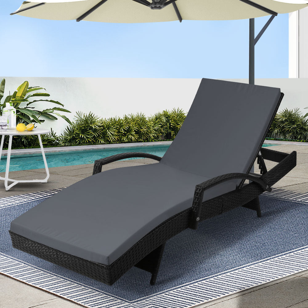Adjustable Wicker Beach Chair Patio Lounger Black