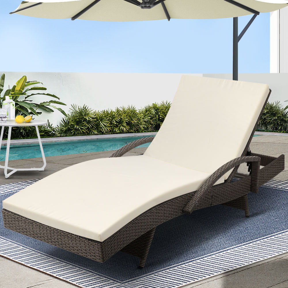 Grey & Beige Wicker Beach Chair Adjustable Patio Lounger Reclining Chair