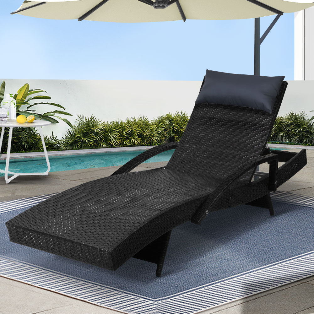 Adjustable Wicker Beach Chair Armrest Black