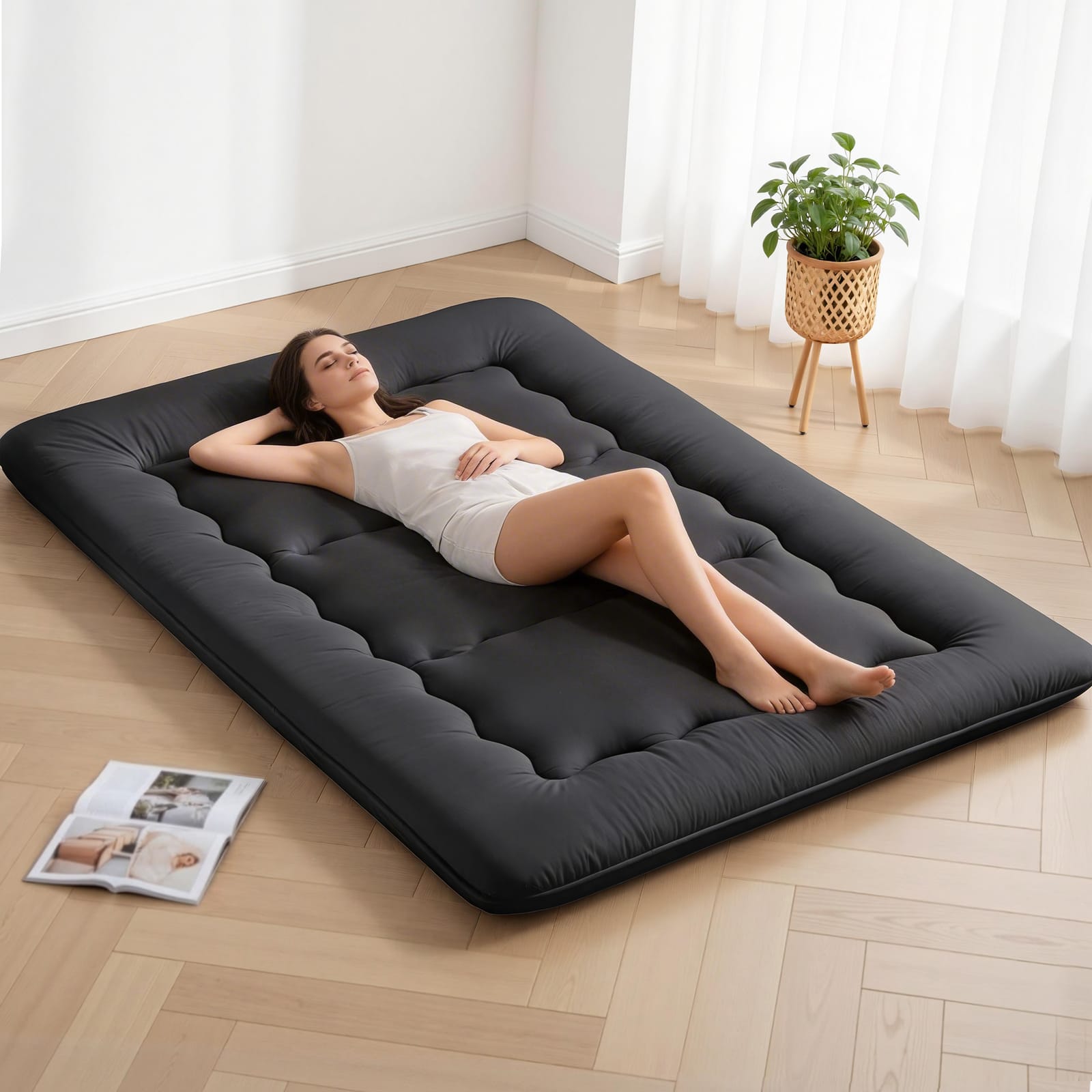 Black mattress 135x200cm, side view