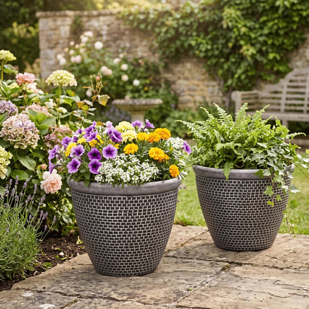 Outdoor Plastic Plant Pots 36cm 2 Pack | Simpledeals