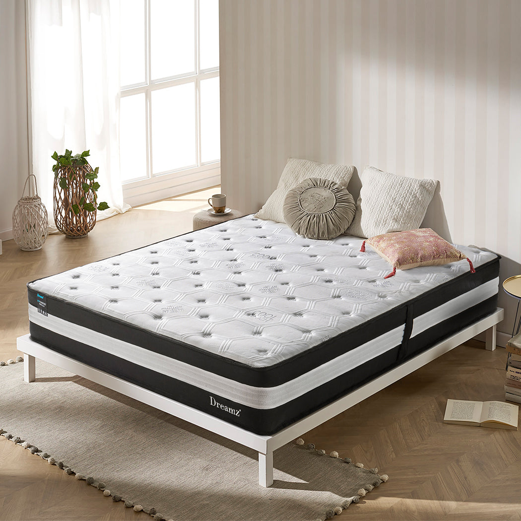 Versatile King Cooling Mattress 5 Zone 25cm  Easy Assembly Classic
