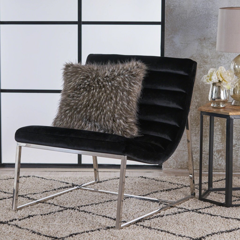 Glorie Black Velvet Sofa Accent Chair ArmChair | Velvet finish