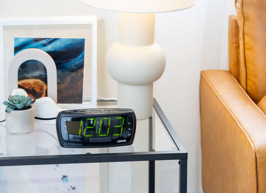 Radios - LED Alarm Clock Radio AM/FM Large Display Snooze Sleep Battery Backup Green