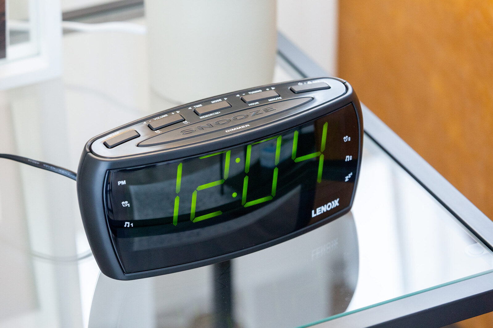 LED Alarm Clock Radio AM/FM Large Display Snooze Sleep Battery Backup Green