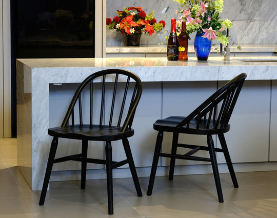 Oak colour - 2x Solid Oak Dining Chair - (Black)