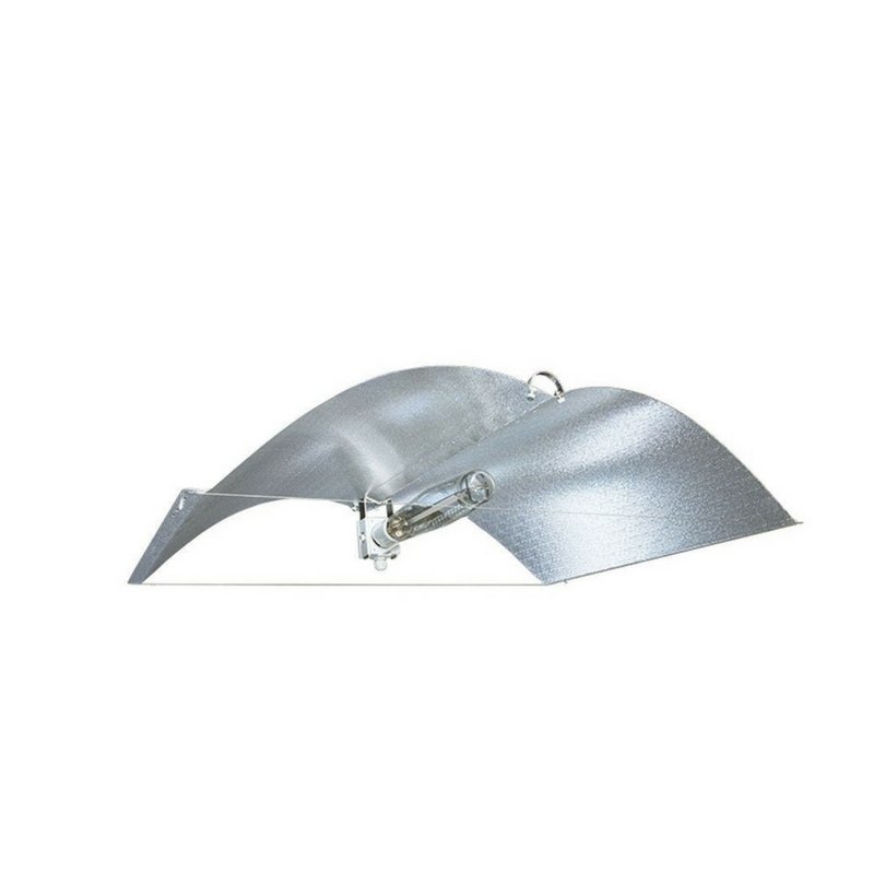 Optimal Light Distribution: Avenger Adjusta Wing Reflector With Lamp Holder (70 X 55cm)