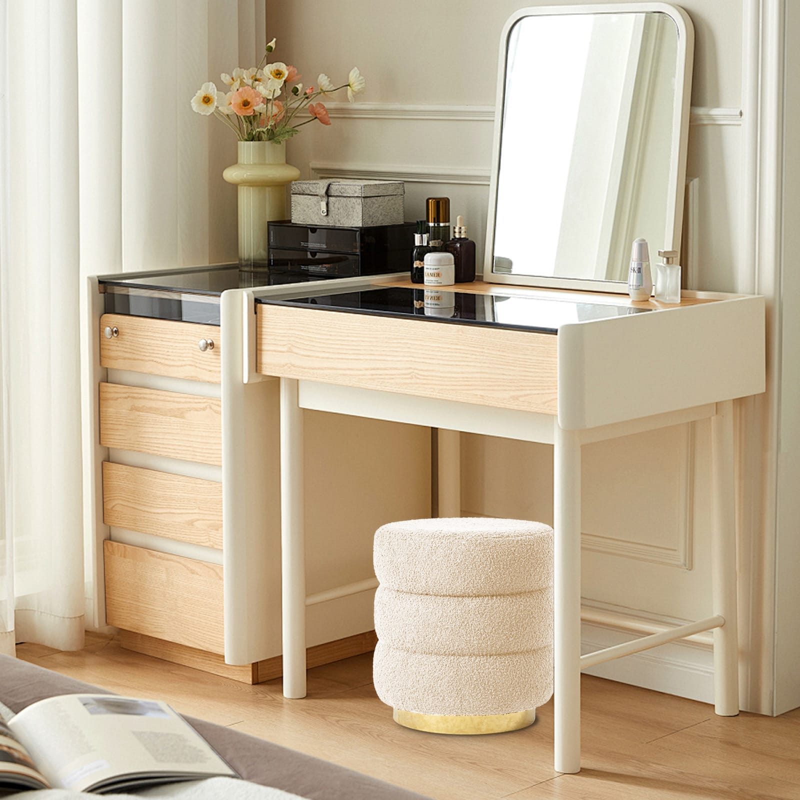 Beige stool 38x38x41cm