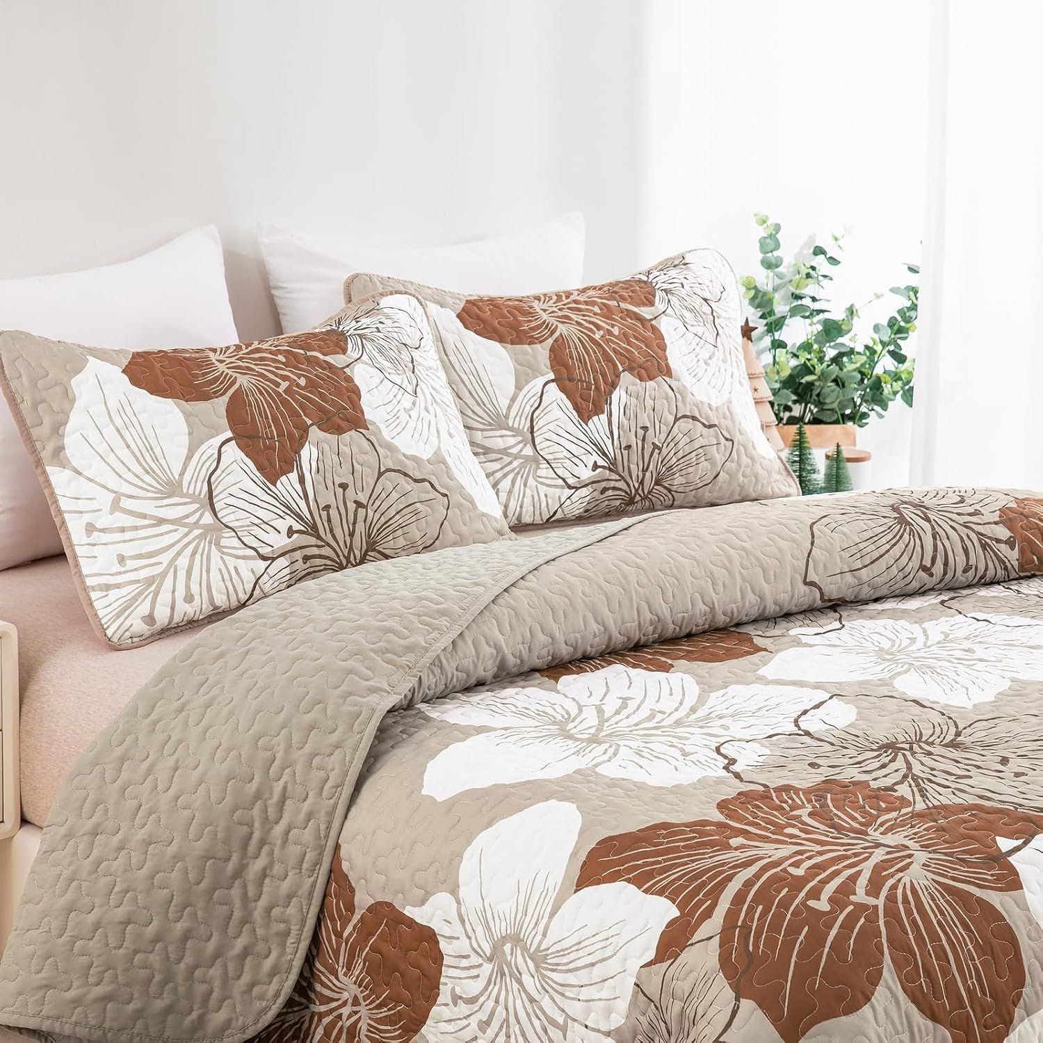 Taupe Floral Bedspread Set 230x250cm