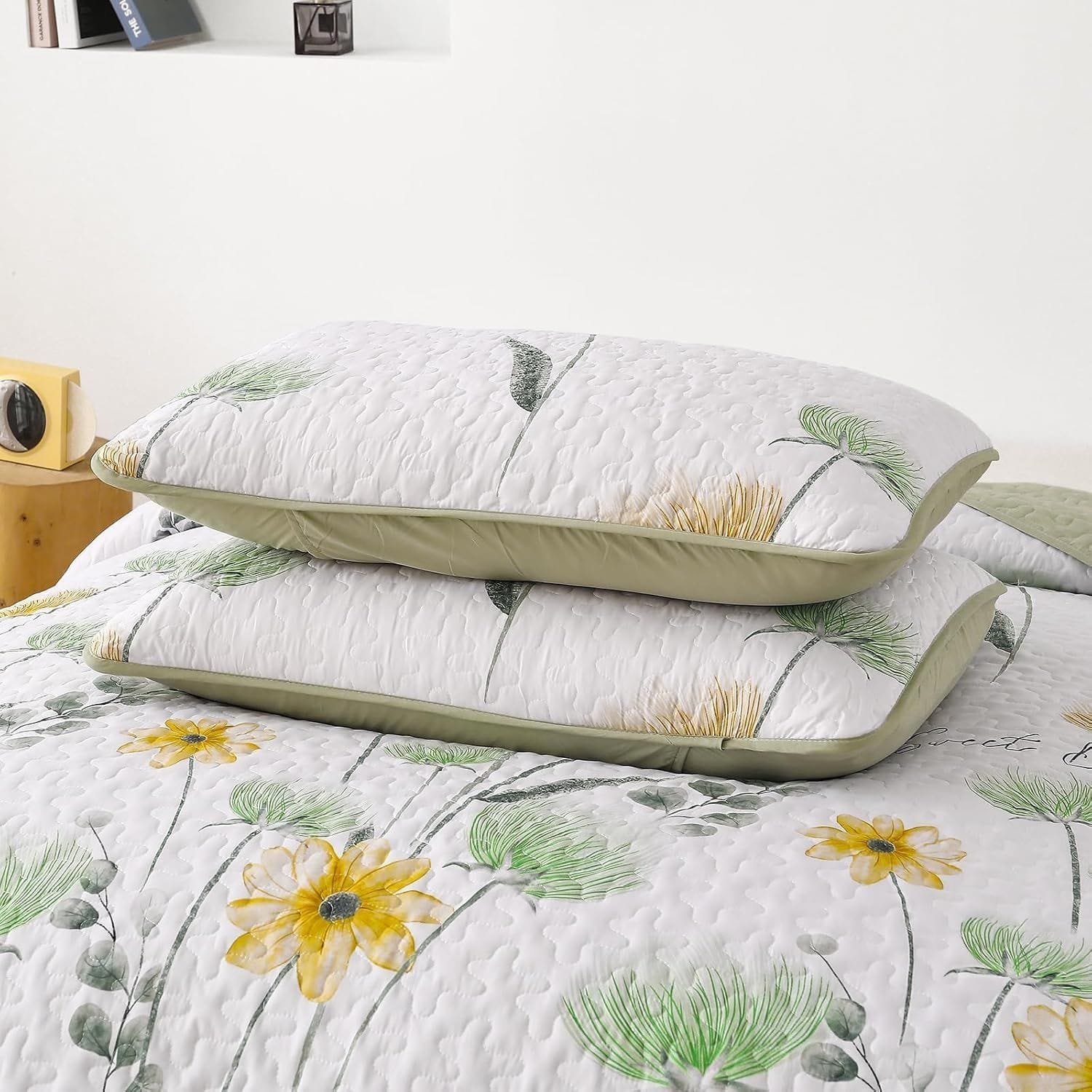 Floral Bedspread Set Soft 230x250cm