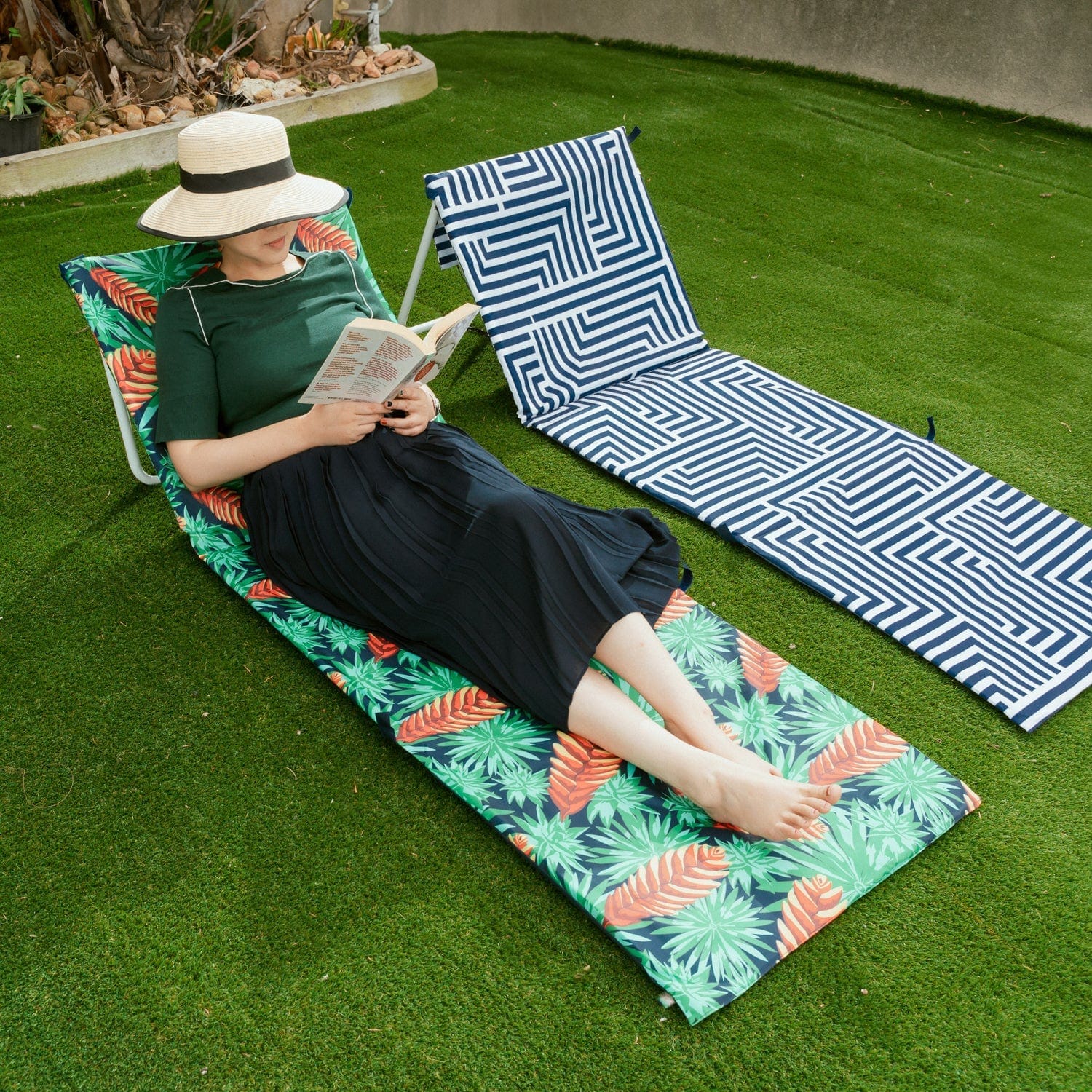 Beach Lounger Fold Up Chair 58x58x175cm