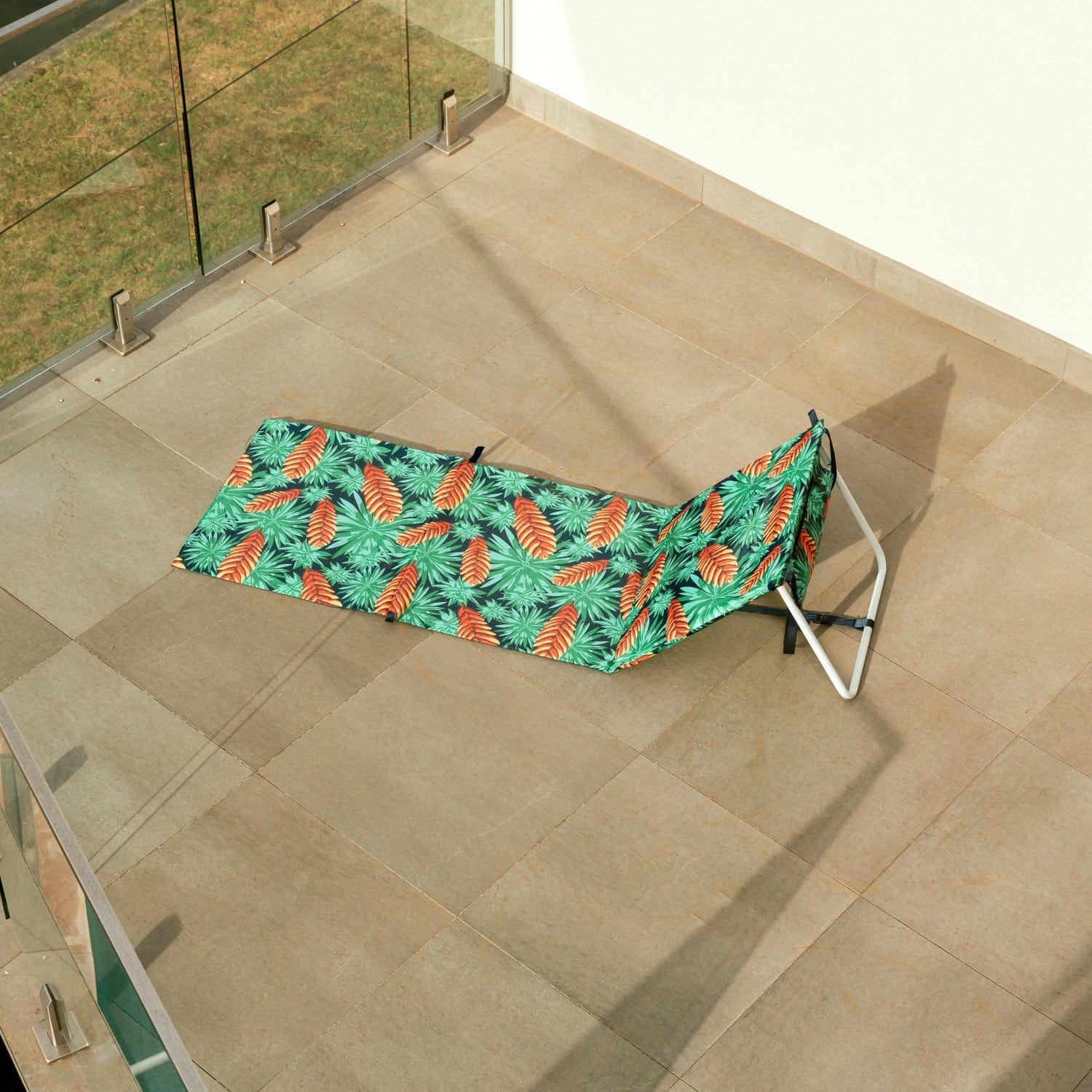 Beach Lounger Fold Up Chair 58x58x175cm