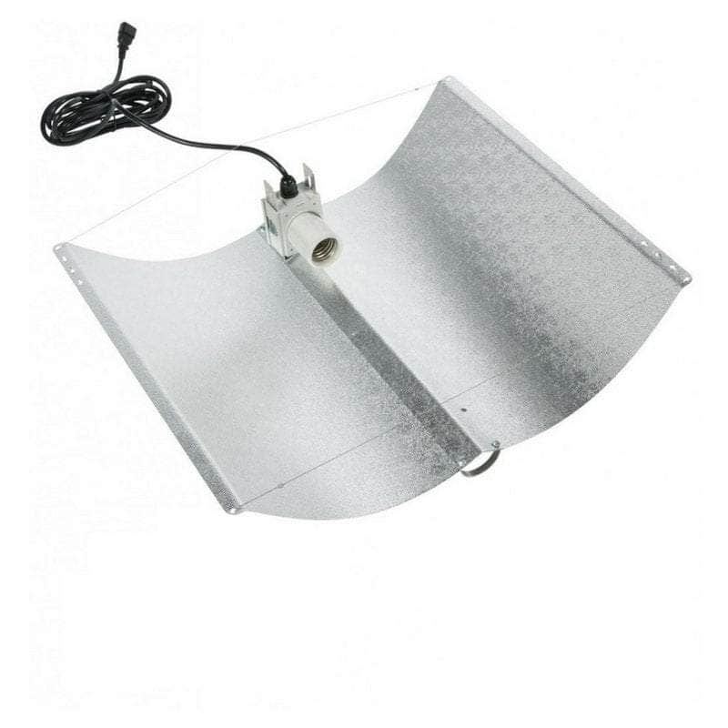 Avenger Adjusta Wing Reflector With Lamp Holder - 100 X 70Cm