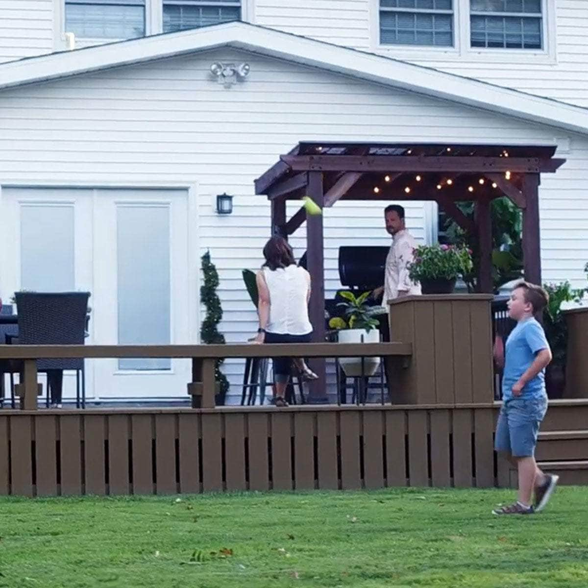 Backyard Discovery Saxony Grill/Bbq Electric Gazebo