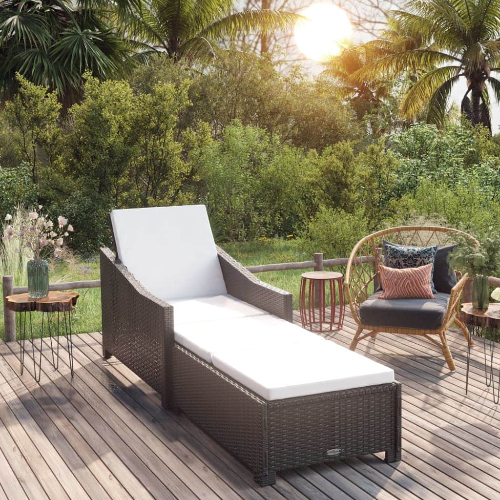 Comfortable Sun Lounger with Cream White Home Use Essentials
