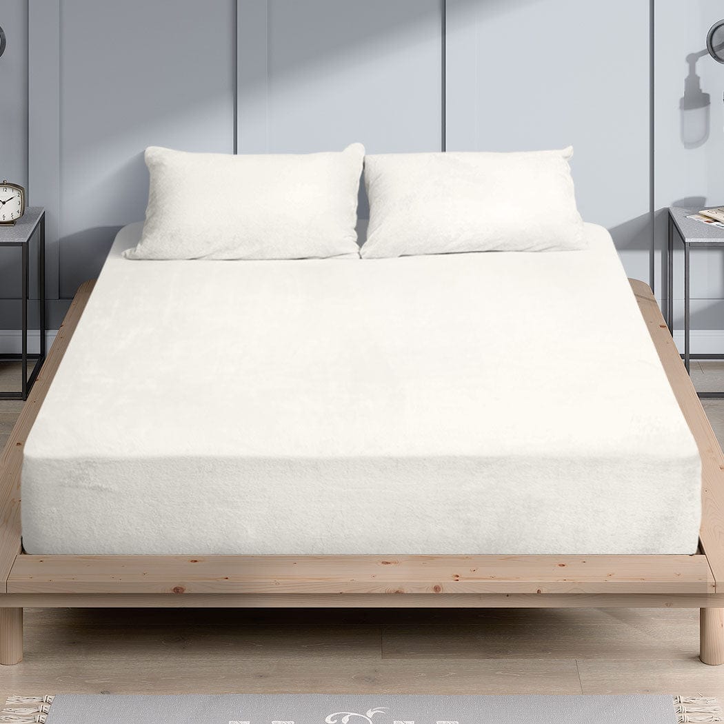 Cozy Winter Bedding: Flannel Fitted Bed Sheet Set with Pillowcase