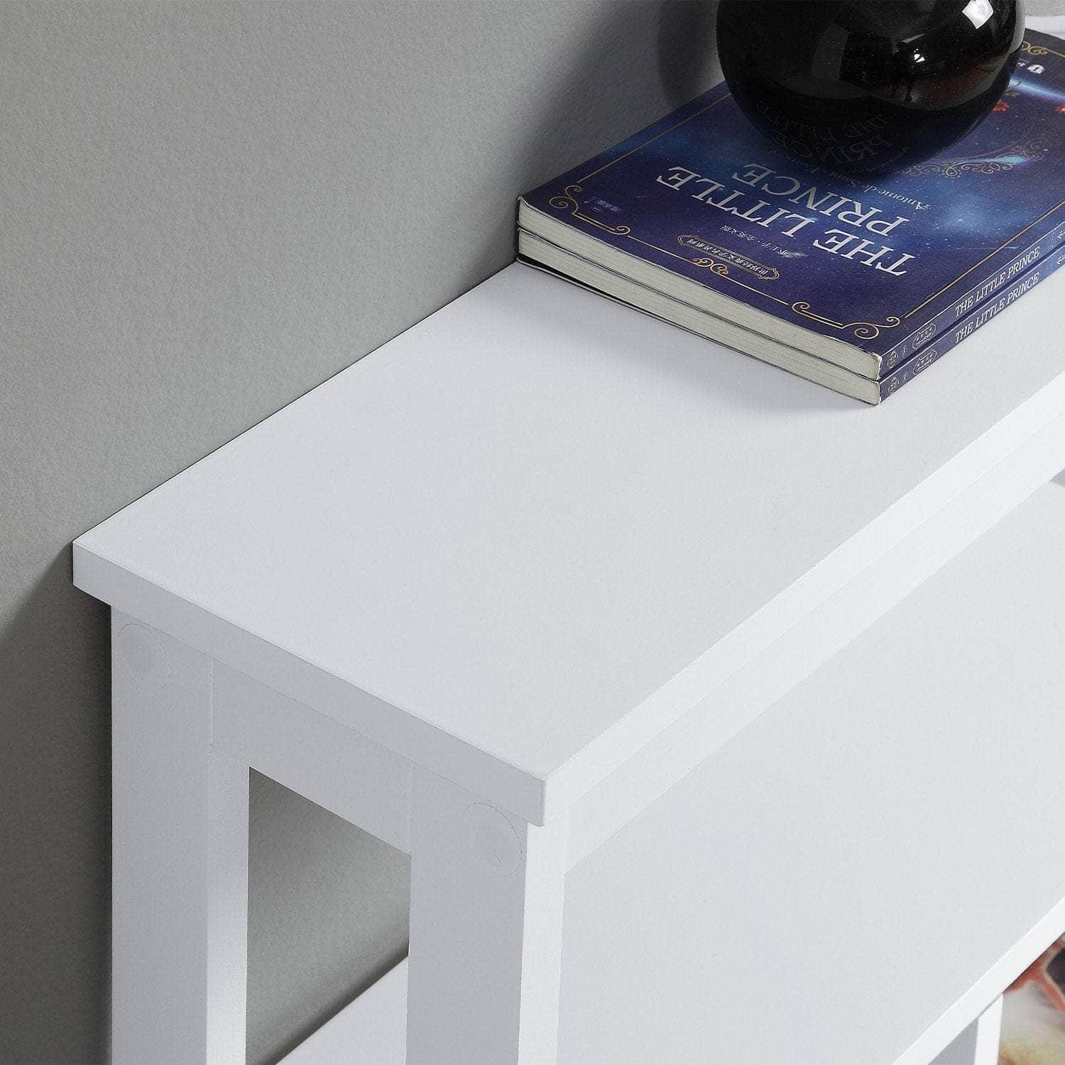 Elegant White Console Table for Timeless Décor