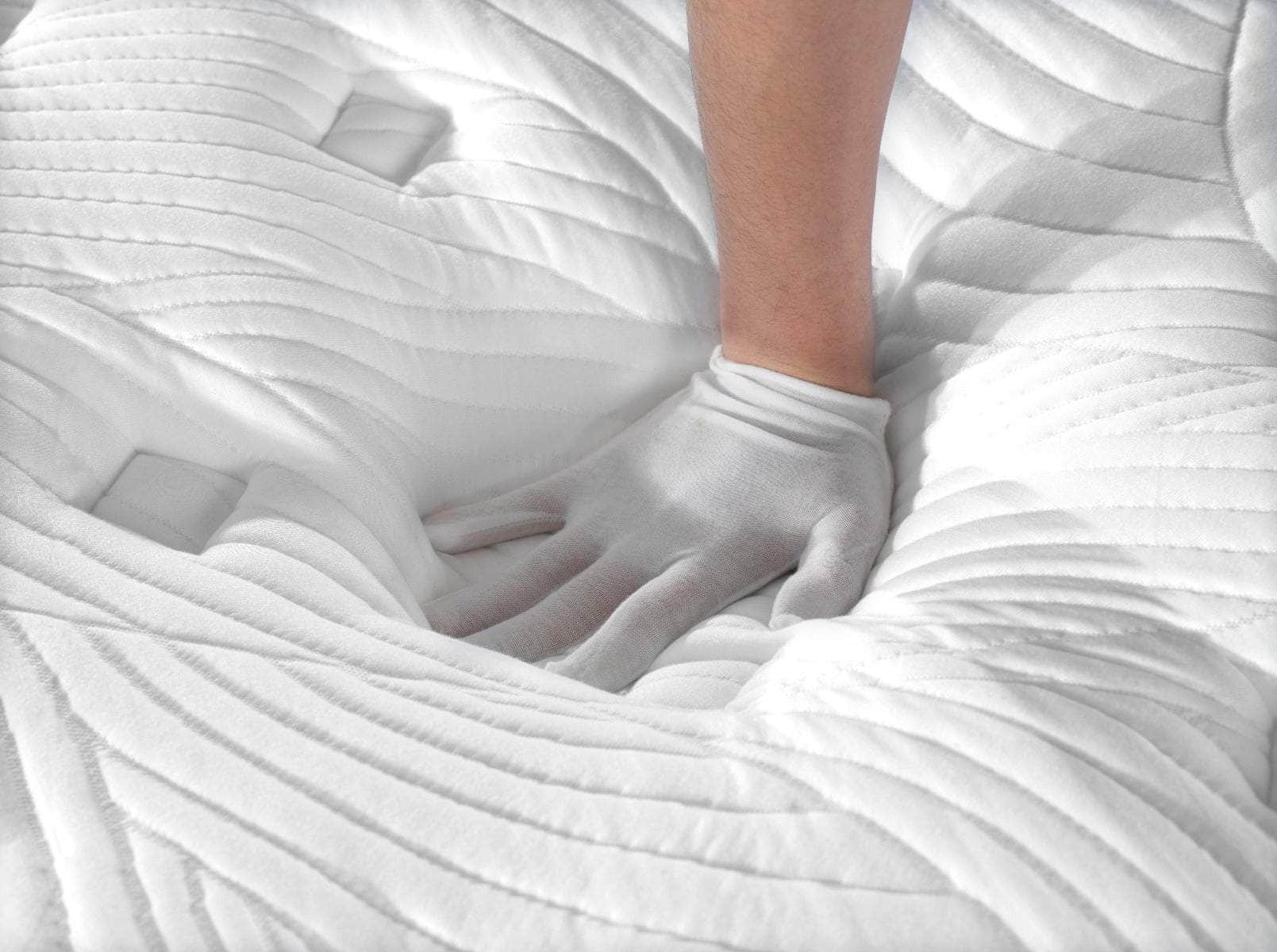 Elevate Your Sleep: 5-Zone Latex Queen Mattress with Cool Gel