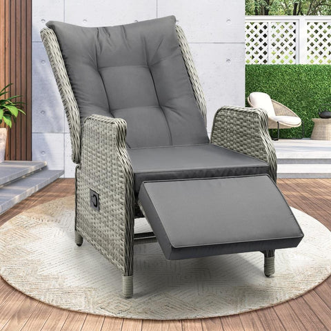 Experience Ultimate Comfort with Our Stylish Beach Chair Recliners-Black\Grey