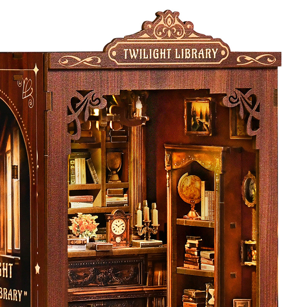 Miniature Bookstore Kit With Warm LED 12x11x19cm