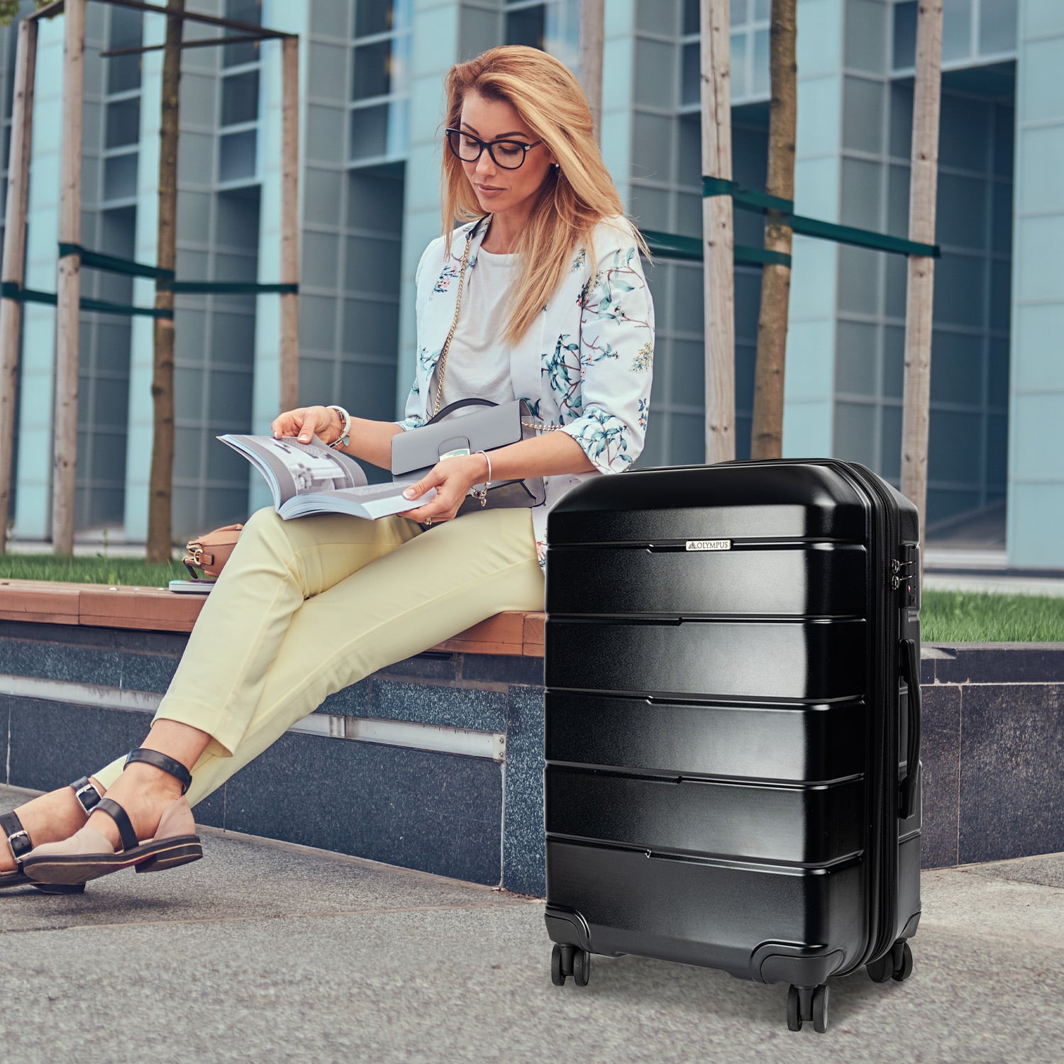Hard Shell Suitcase 20in Black 38x23x55cm