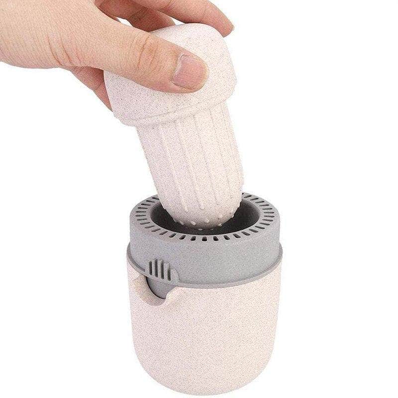 Manual Lemon Juicer & Orange Squeezer - Plastic Fruit Citrus Kitchen Tool