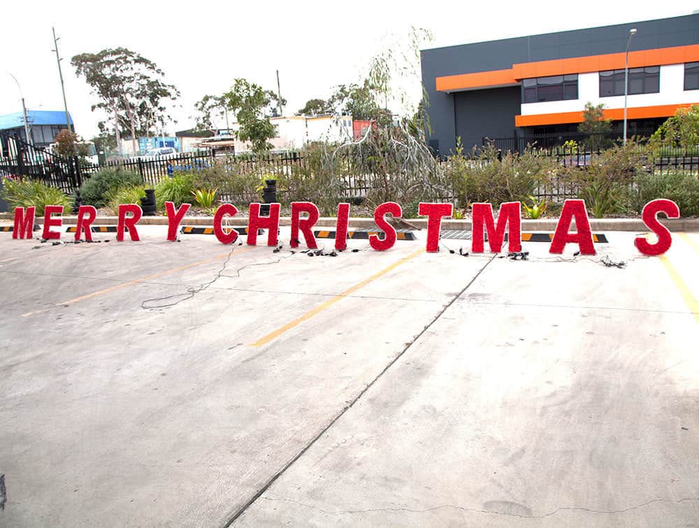 Merry Christmas Commercial Led Light and Garland Display