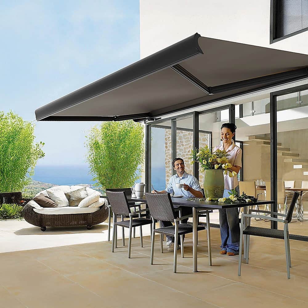 Sleek Motorised Retractable Awning - Heavy-Duty Full Cassette