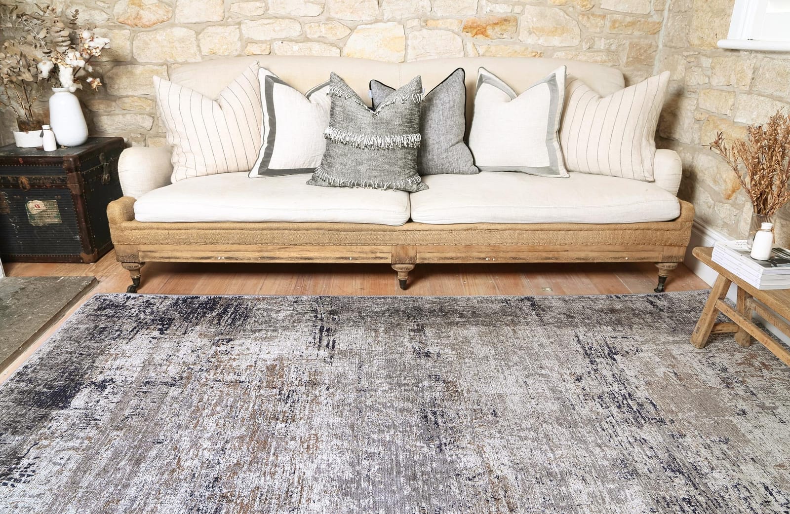 Stylish Elizabeth Ash Beige Rug - 80x300, Beige colour