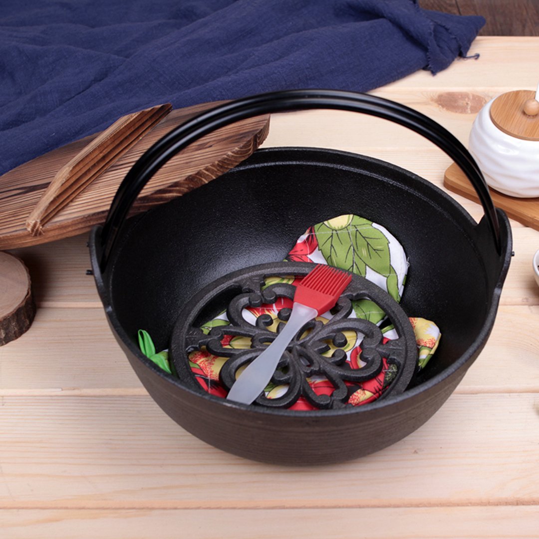 stock & multi pots 25cm Cast Iron Japanese Style Sukiyaki Tetsu Nabe Shabu Hot Pot with Wooden Lid