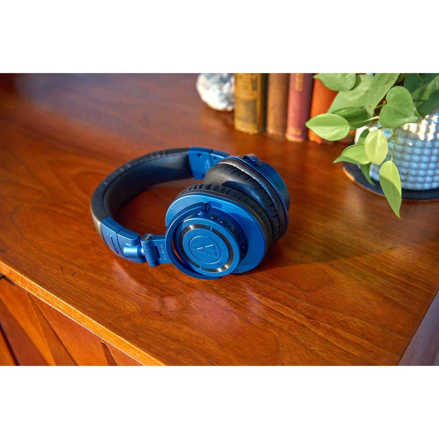 Audio-Technical Wireless Over-Ear Headphones (Deep Sea Blue)