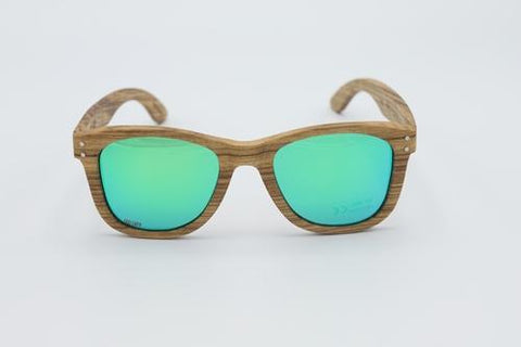Classic style wood sunglasses