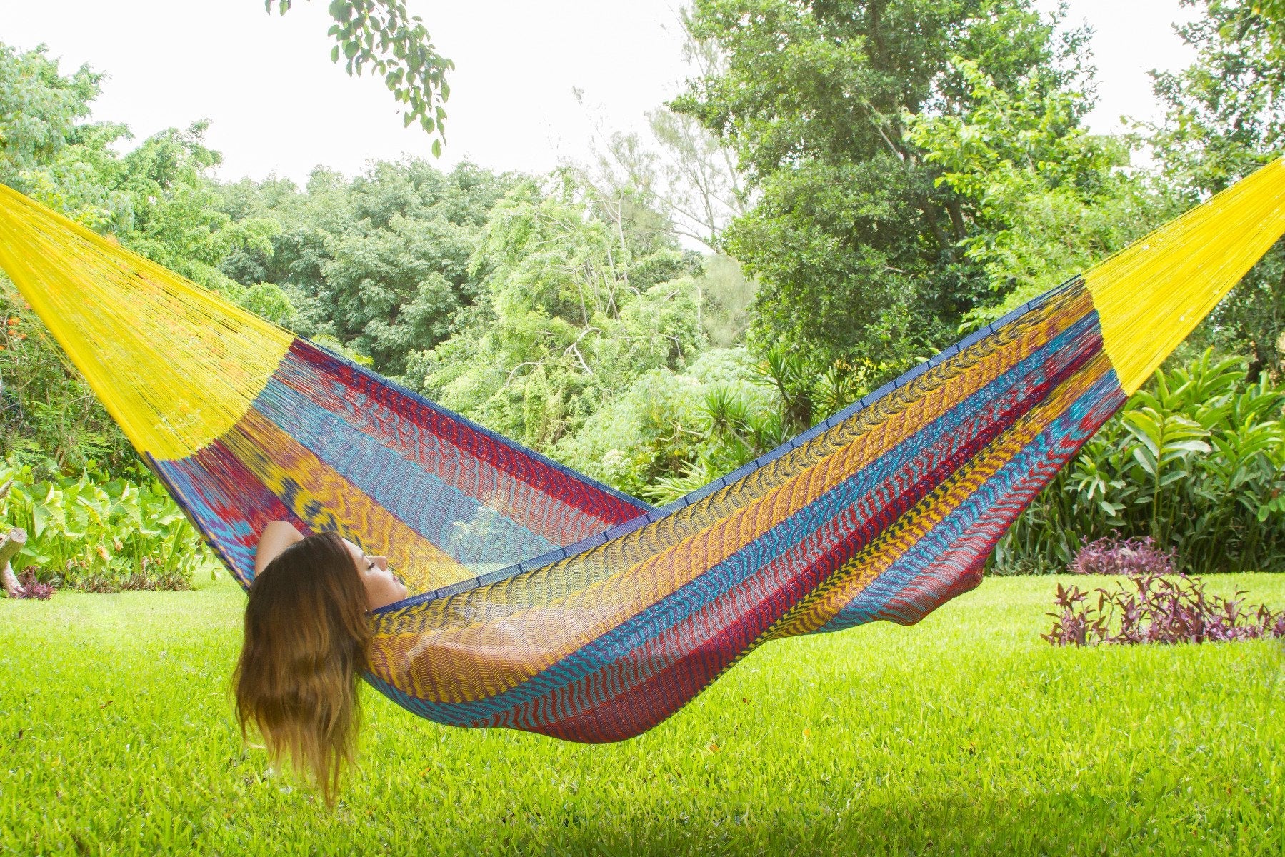 Home & Garden Jumbo Size Cotton Hammock in Confeti