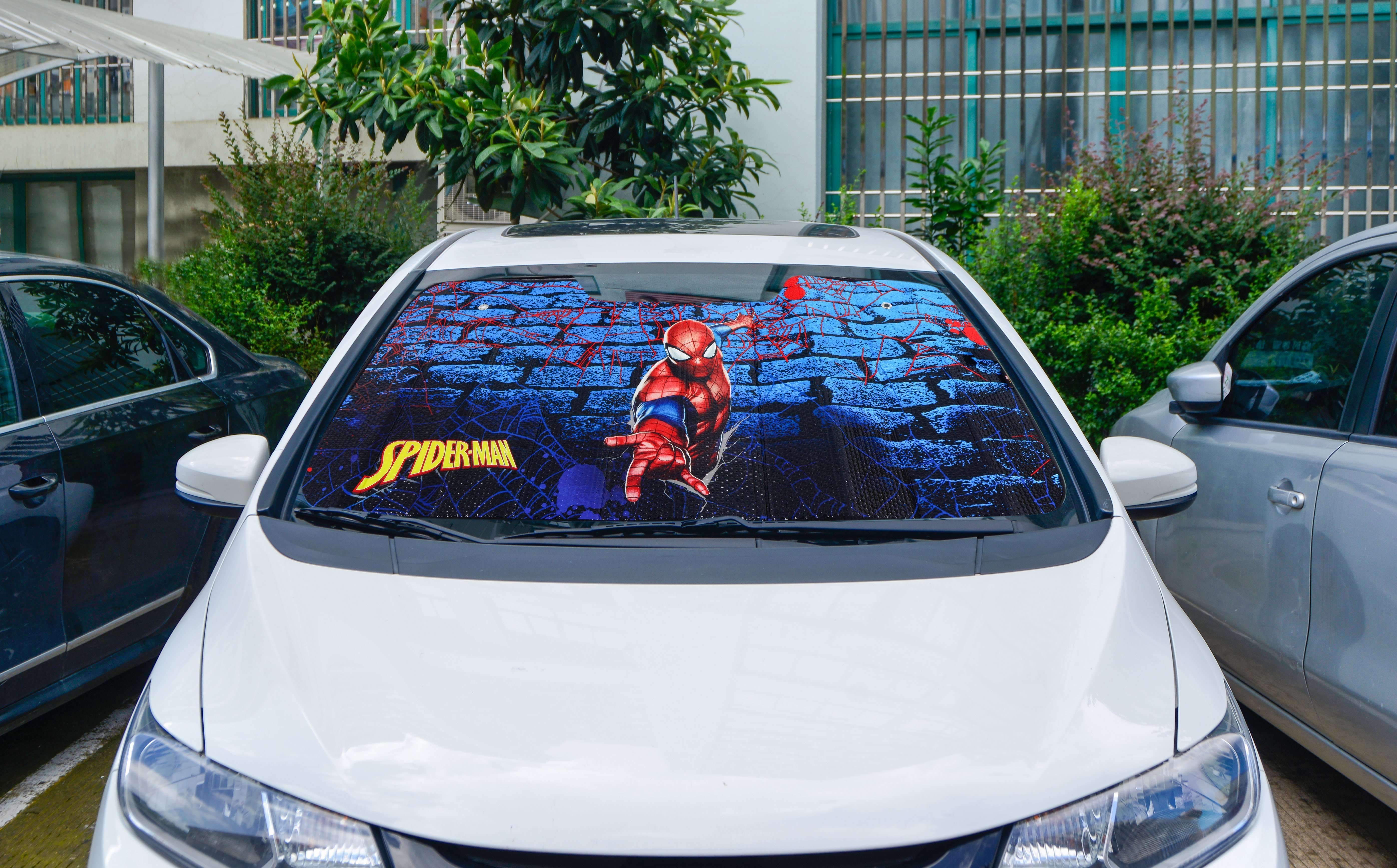 Auto Accessories Marvel Avengers Sun Shade [150cm x 70cm] - SPIDER-MAN