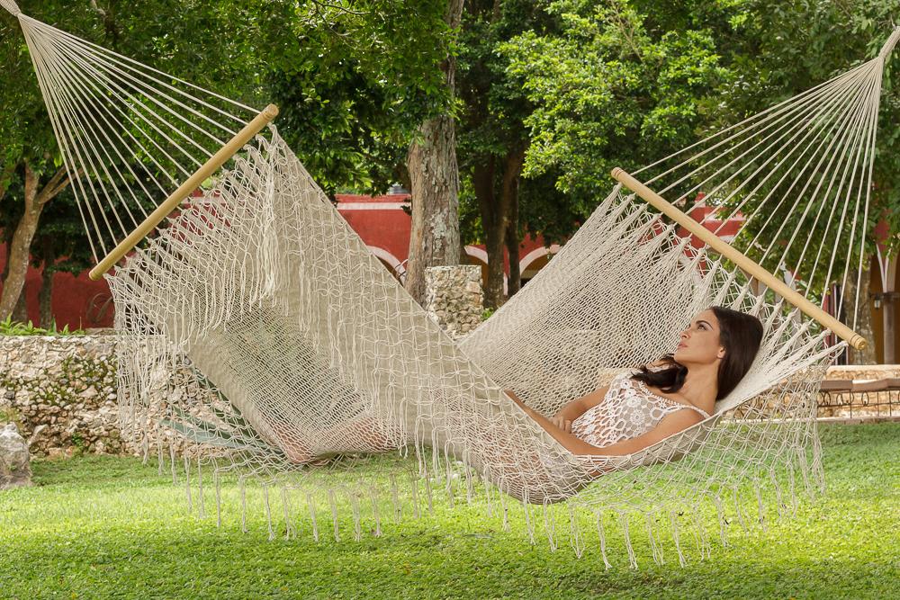 Hammocks Resort Queen Size Cream