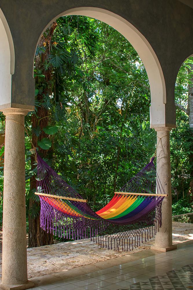 Hammocks Resort Queen Size Rainbow