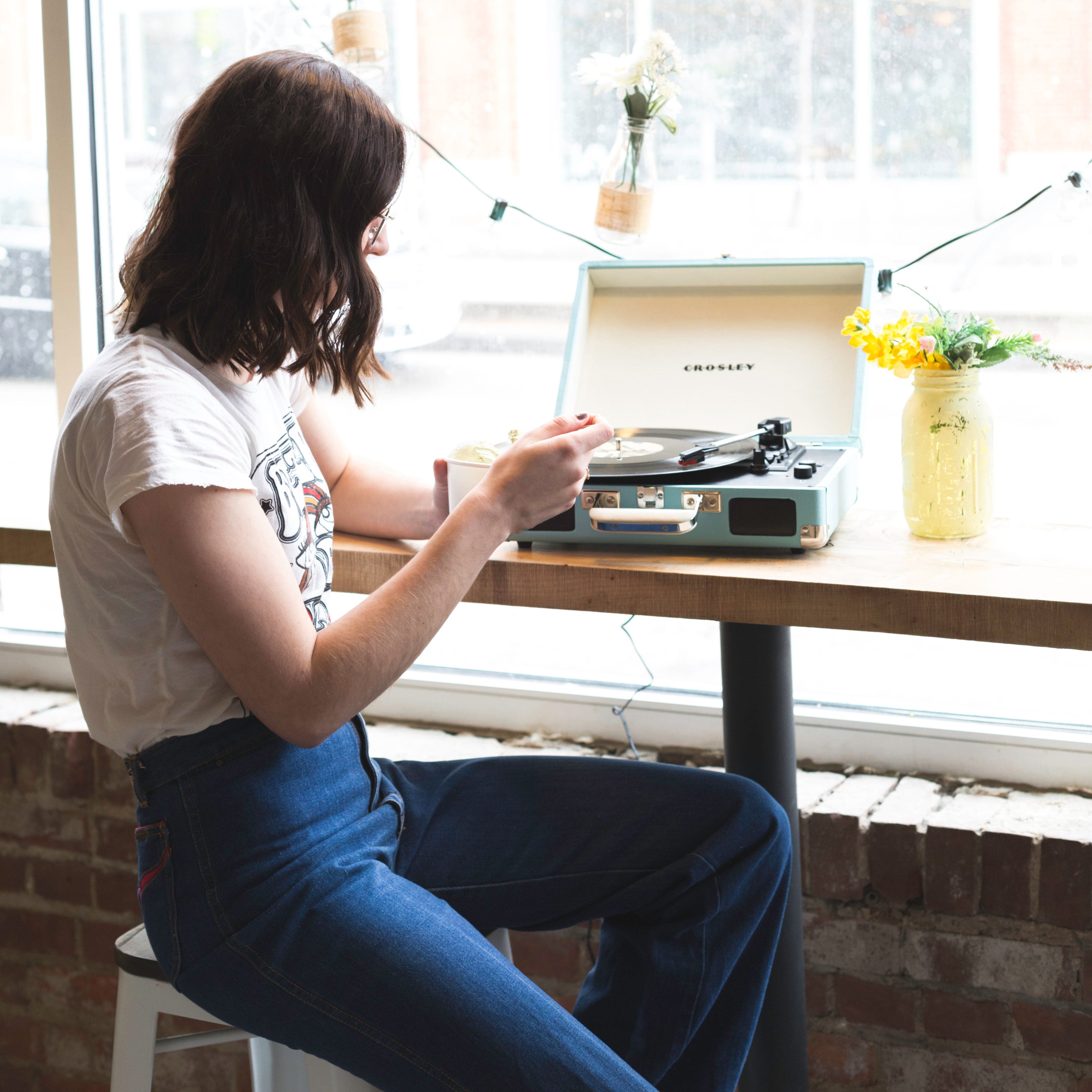 Turquoise - Bluetooth Portable Turntable